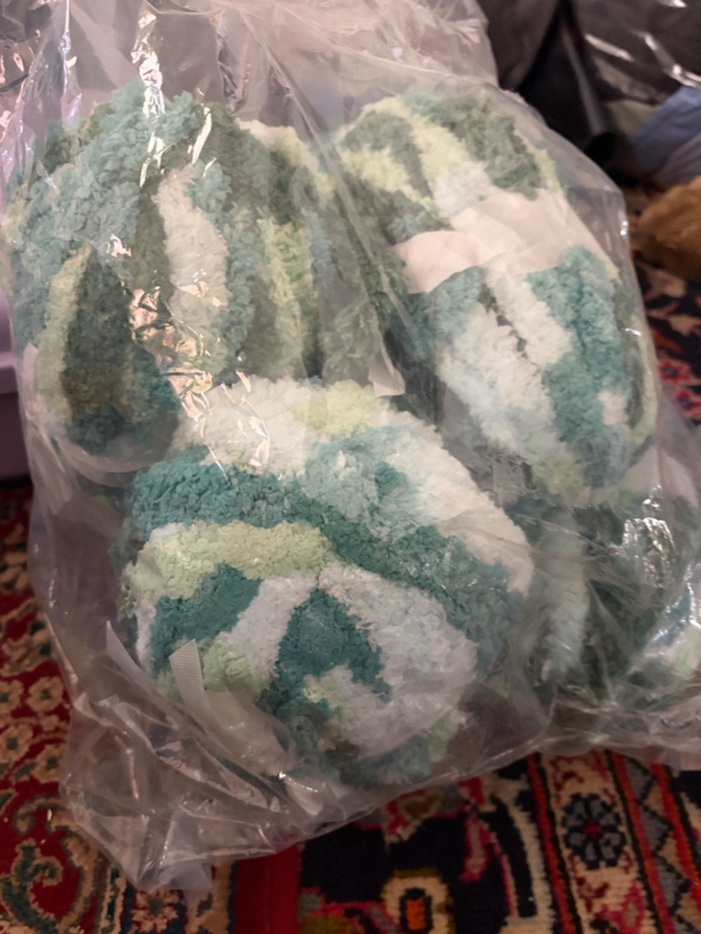Plush Decorative Throw Pillow Set - Green & White count 2